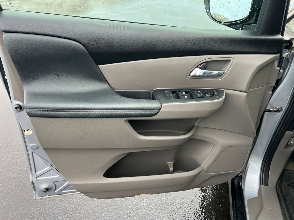 Used 2016 Honda Odyssey EX-L image 12