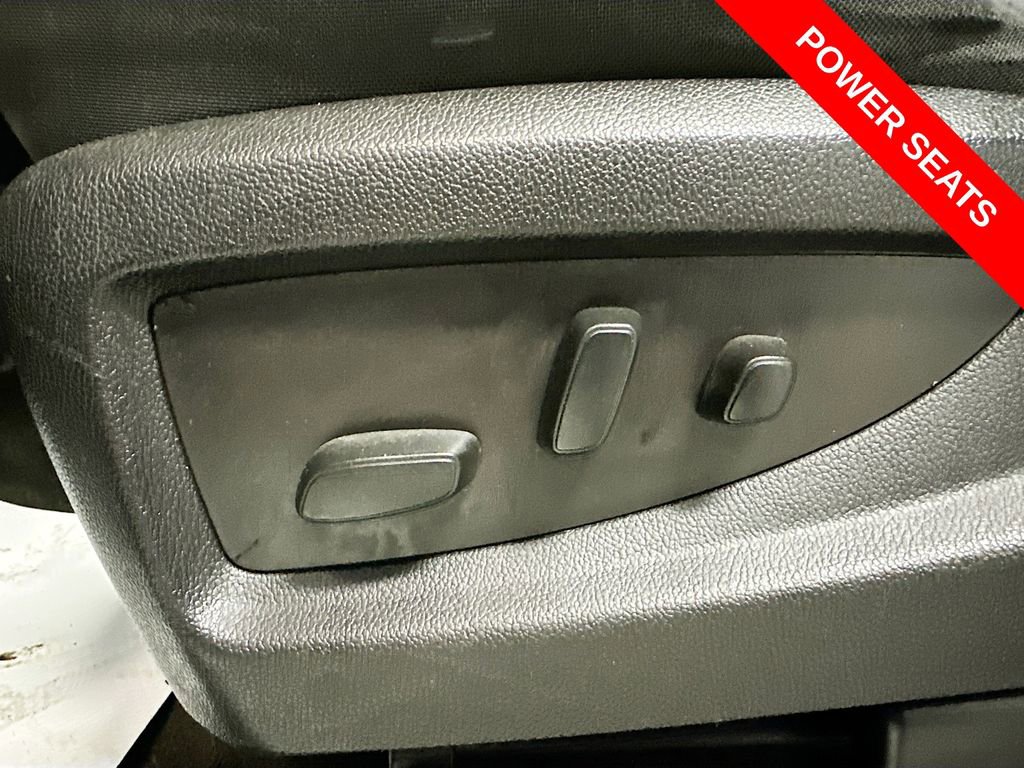 Used 2016 Chevrolet Silverado 2500 LT w/ All Star Edition AWD/4WD image 28