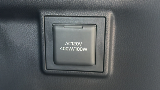 Used 2025 Lexus GX 550 w/ Accessory Package (2T) AWD/4WD image 28