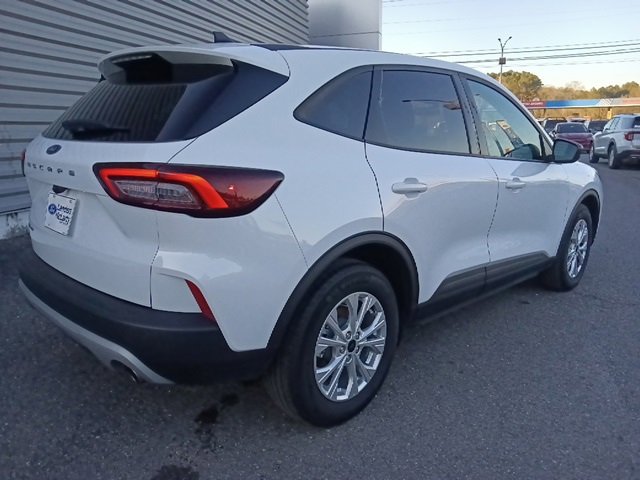 Used 2025 Ford Escape Active image 3