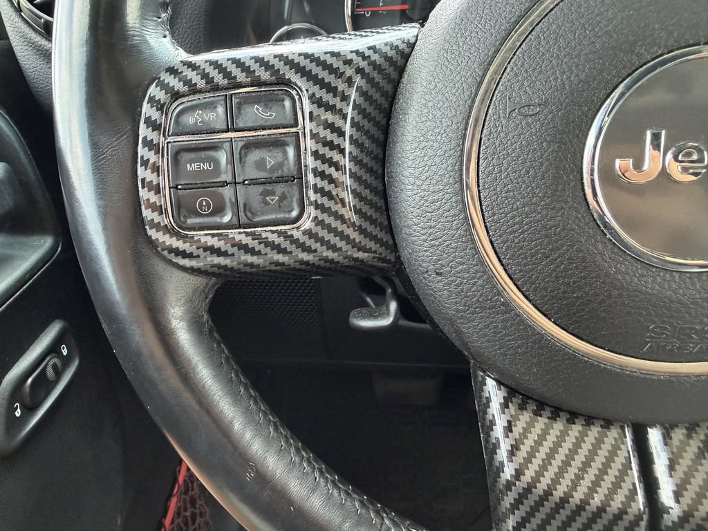 Used 2018 Jeep Wrangler Unlimited Rubicon AWD/4WD image 14