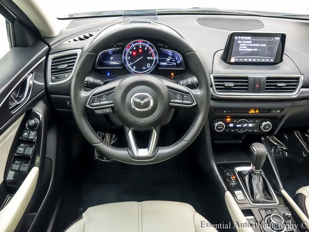 Used 2018 MAZDA MAZDA3 Grand Touring image 15