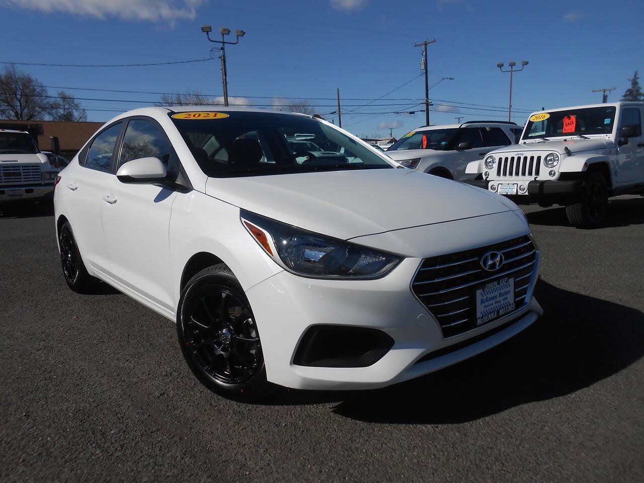 Used 2021 Hyundai Accent SE image 1