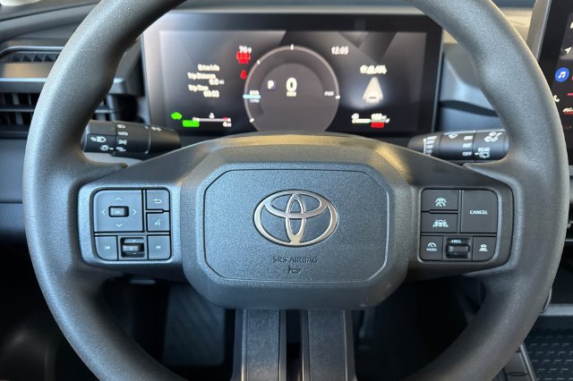 Used 2026 Toyota RAV4 LE AWD/4WD image 20