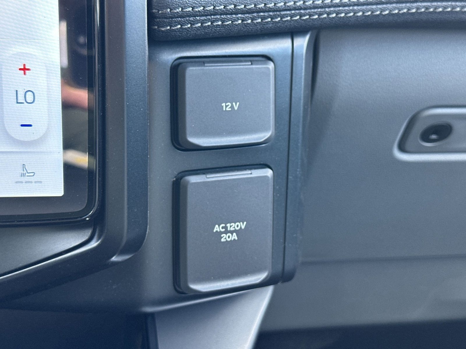 New 2025 Ford F150 Lightning Flash image 28