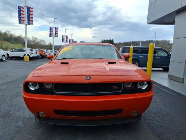 Used 2010 Dodge Challenger R/T RWD image 3