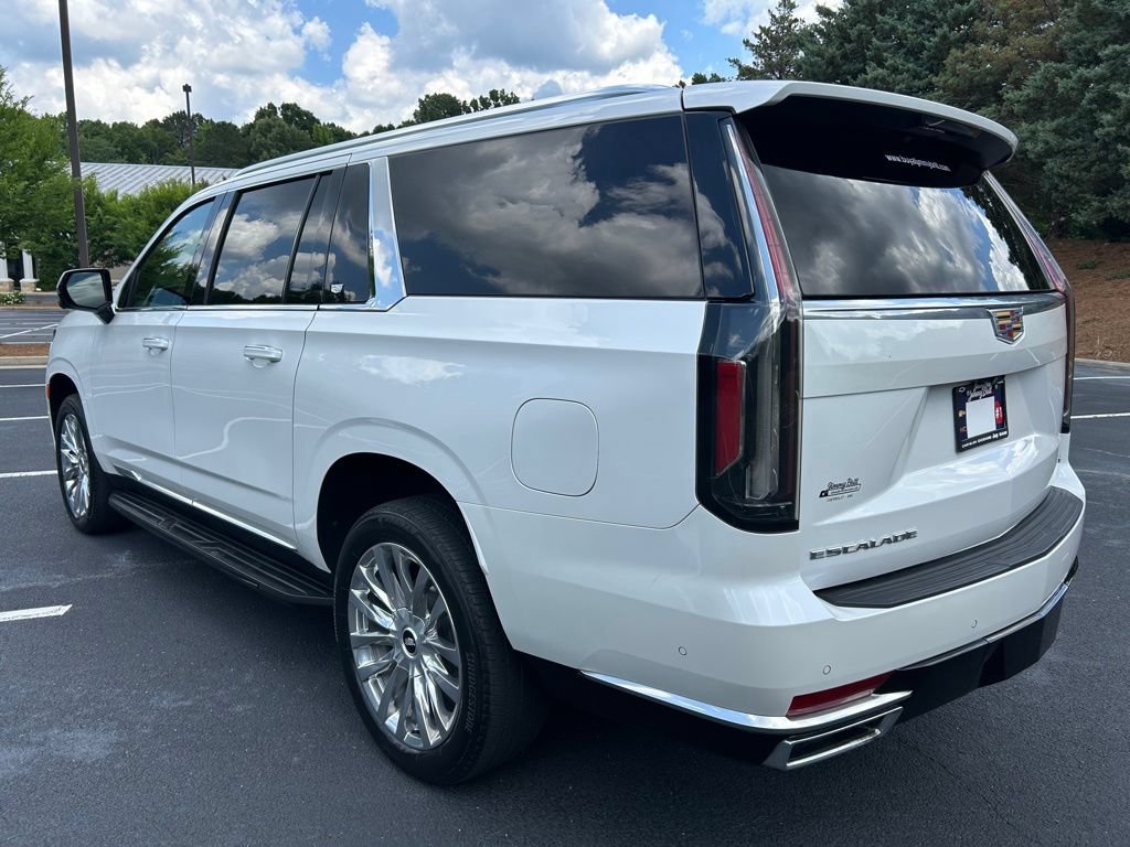 Used 2023 Cadillac Escalade ESV Premium Luxury AWD/4WD image 24