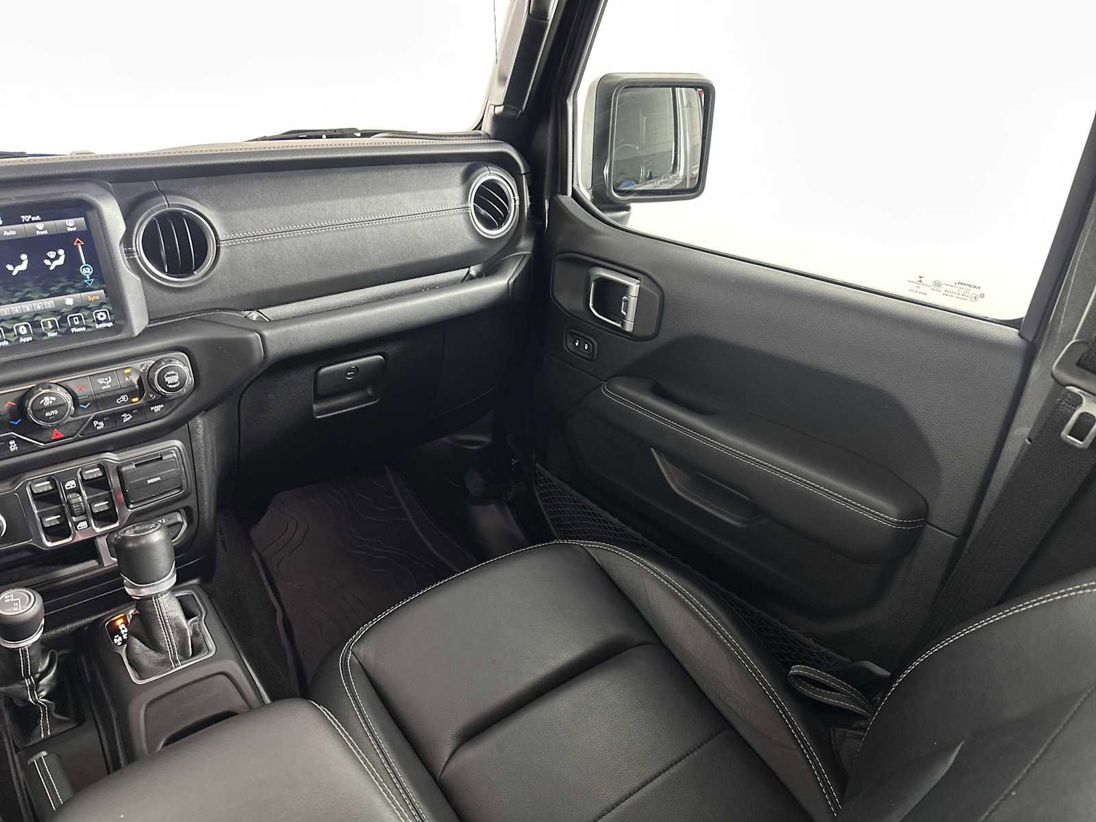 Used 2020 Jeep Wrangler Unlimited Sahara image 26