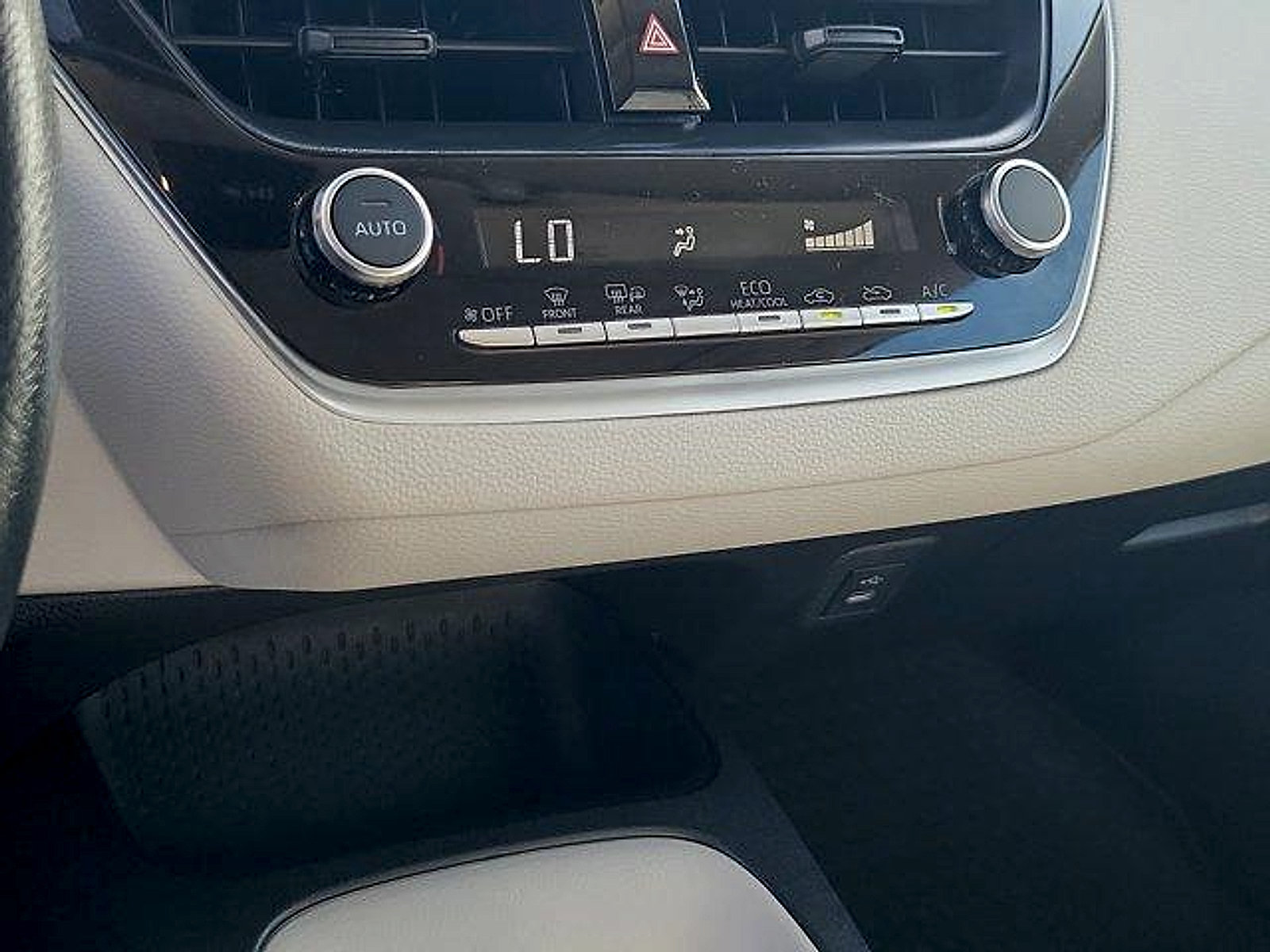 Used 2026 Toyota Corolla LE FWD image 36