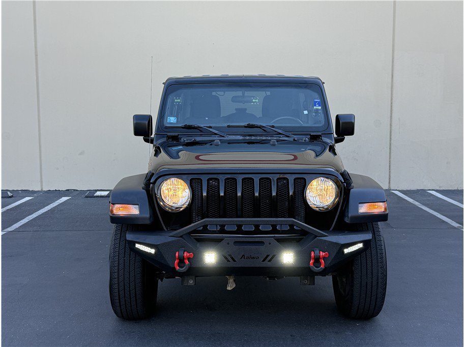 Used 2018 Jeep Wrangler Unlimited Sport AWD/4WD image 2