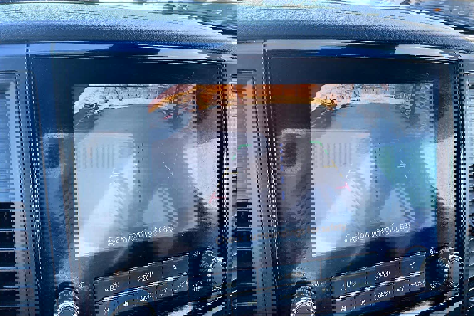 Used 2022 Nissan Titan SV image 26