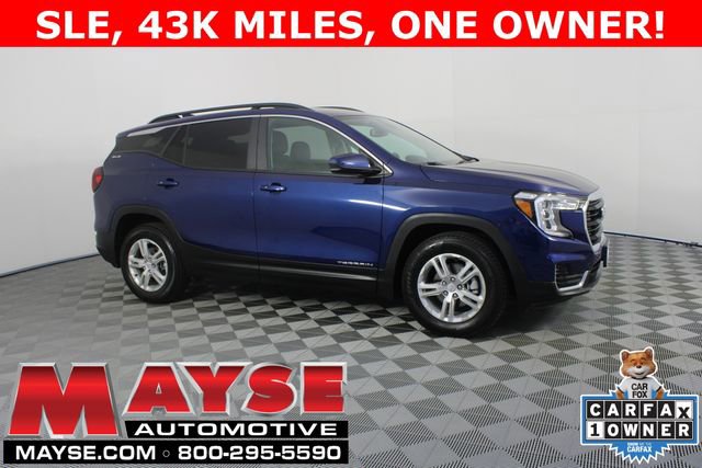 Used 2023 GMC Terrain SLE w/ Driver Convenience Package image 1