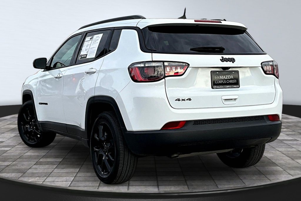 Used 2025 Jeep Compass Latitude w/ Altitude Special Edition AWD/4WD image 5