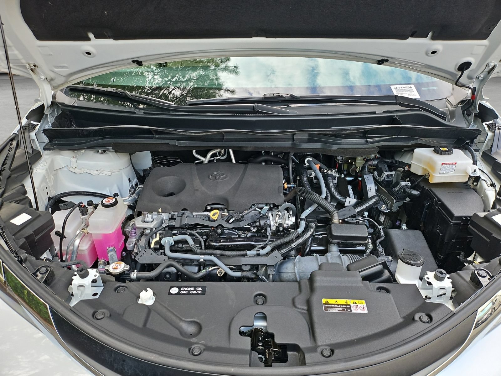 Used 2023 Toyota Sienna XLE FWD image 38