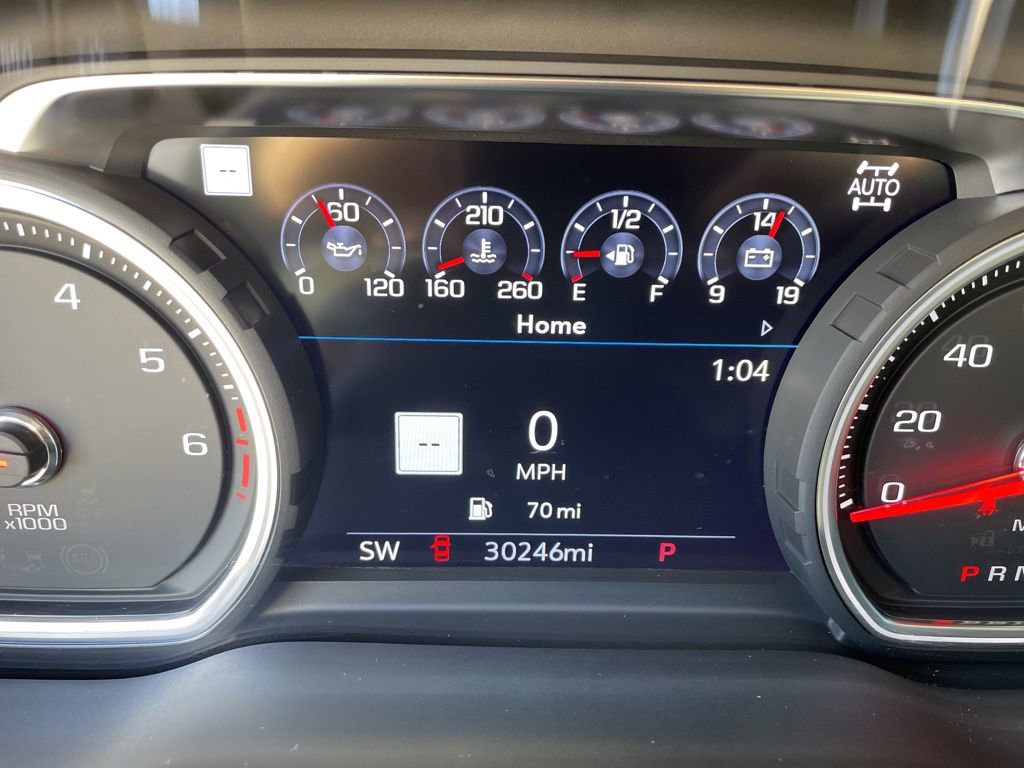 Used 2022 Chevrolet Silverado 1500 High Country w/ Technology Package image 18