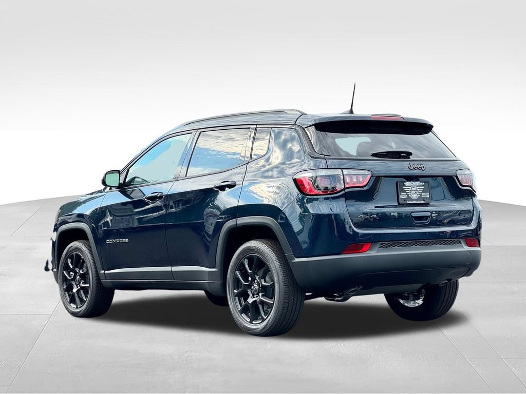 New 2026 Jeep Compass Latitude AWD/4WD image 5