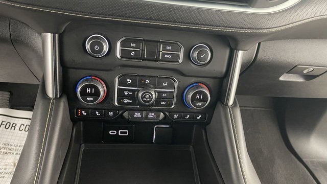 Used 2023 Chevrolet Suburban Premier image 41