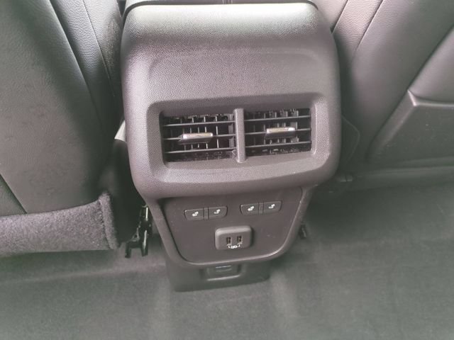 Used 2024 GMC Terrain Denali w/ Denali Premium Package AWD/4WD image 22