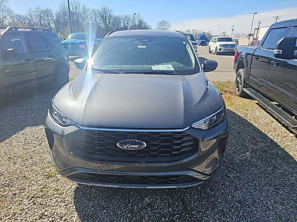 Used 2023 Ford Escape ST-Line w/ Tech Pack #1 image 2