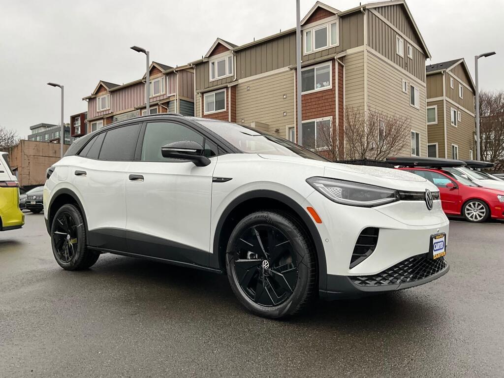 New 2026 Volkswagen ID.4 Pro S Plus image 2