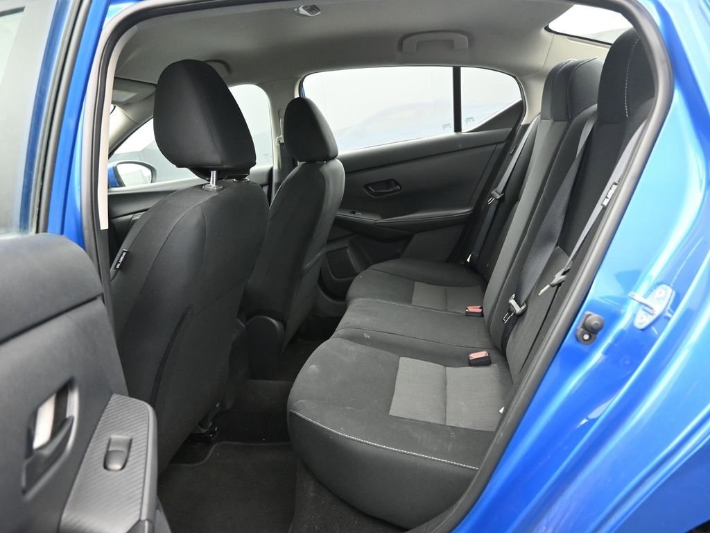 Used 2025 Nissan Sentra SV FWD image 17