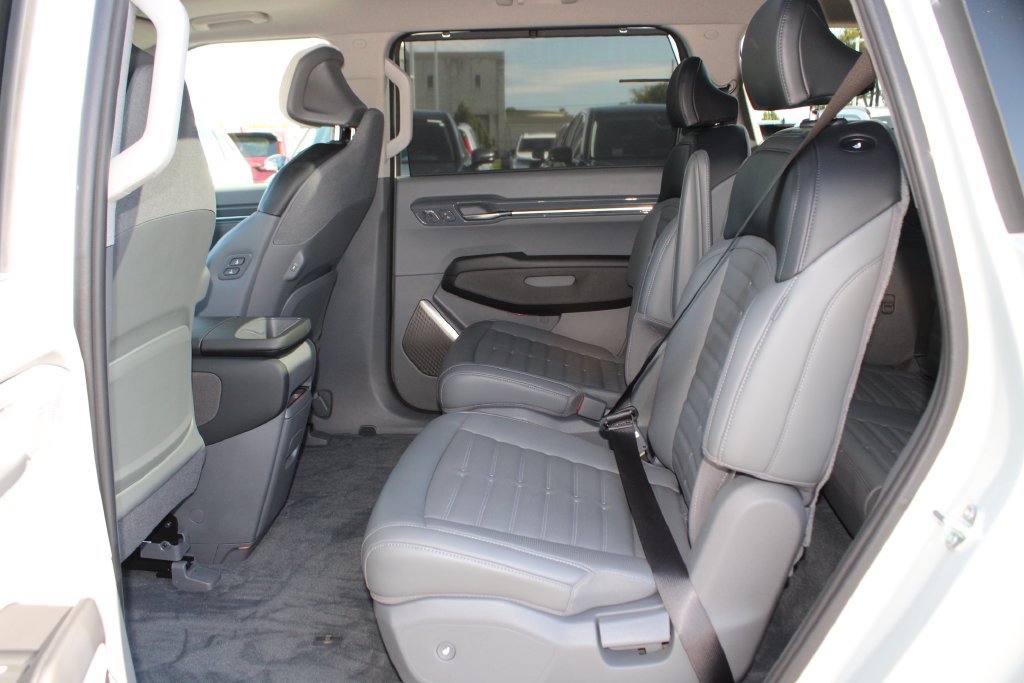 Used 2024 Kia EV9 Land AWD/4WD image 20