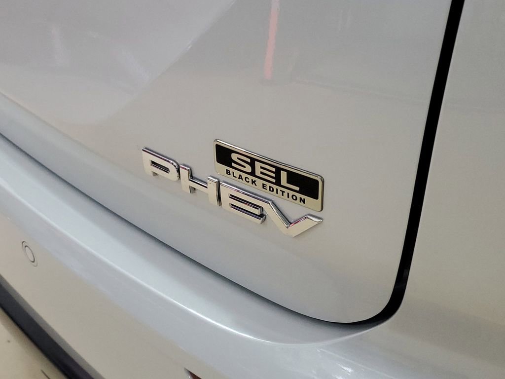 New 2025 Mitsubishi Outlander SEL Black Edition image 9