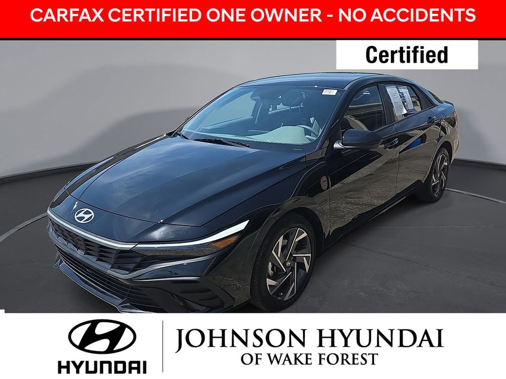 Certified 2025 Hyundai Elantra Sport FWD image 1