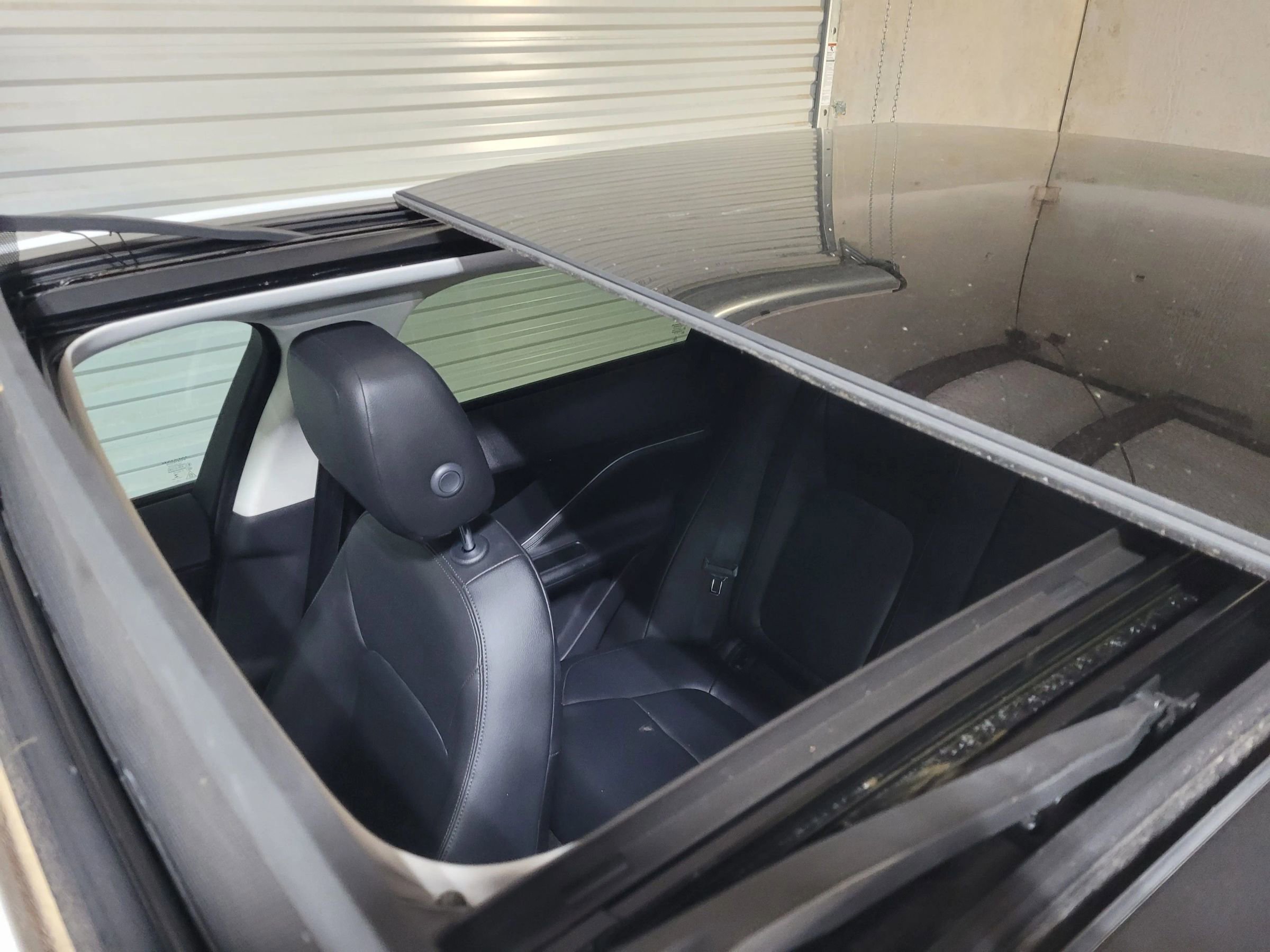 Used 2018 Jaguar F-PACE image 28