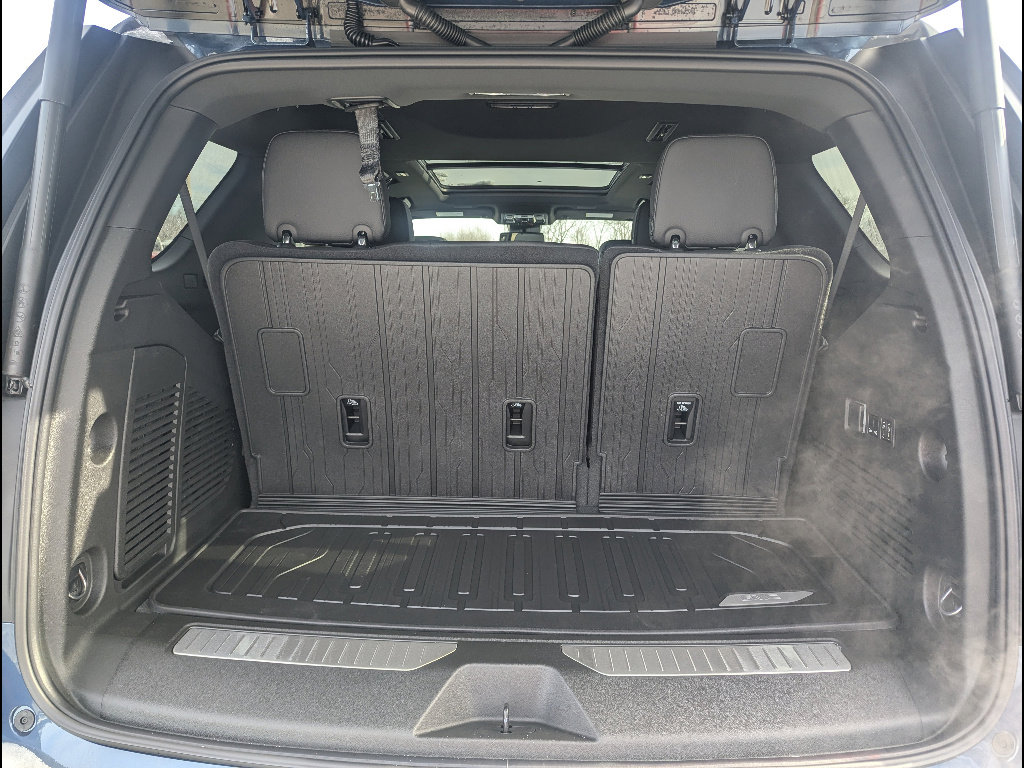 New 2026 GMC Yukon Denali w/ Sun & Power Step Package image 17