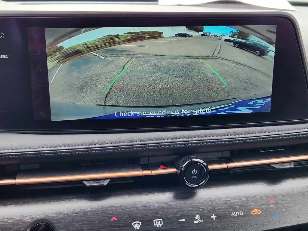 Used 2025 Nissan Ariya AWD image 14