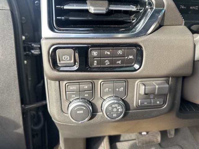 Used 2025 GMC Yukon Denali w/ Denali Reserve Package AWD/4WD image 16