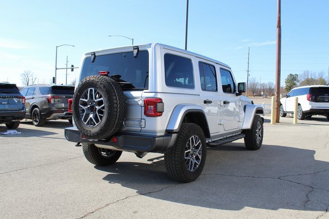Used 2024 Jeep Wrangler Sahara w/ Technology Group image 5