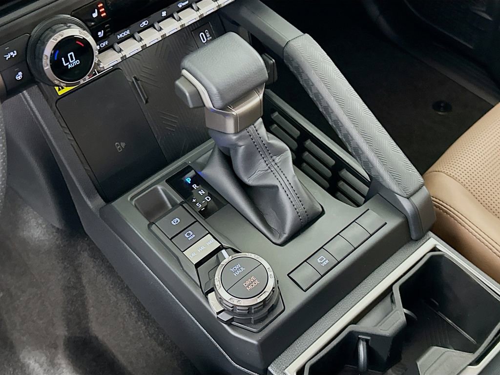 Used 2025 Toyota 4Runner Limited image 16