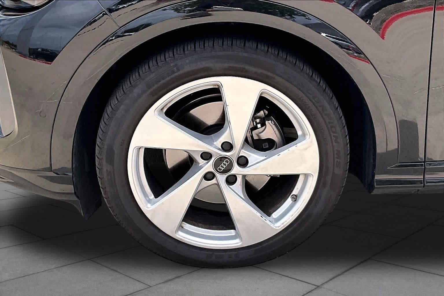 Used 2025 Audi Q5 Prestige AWD/4WD image 10