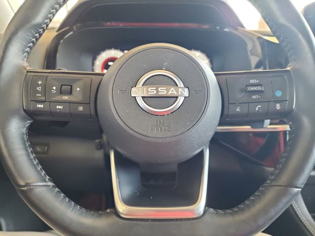 Used 2023 Nissan Pathfinder Platinum w/ Cargo Package image 15