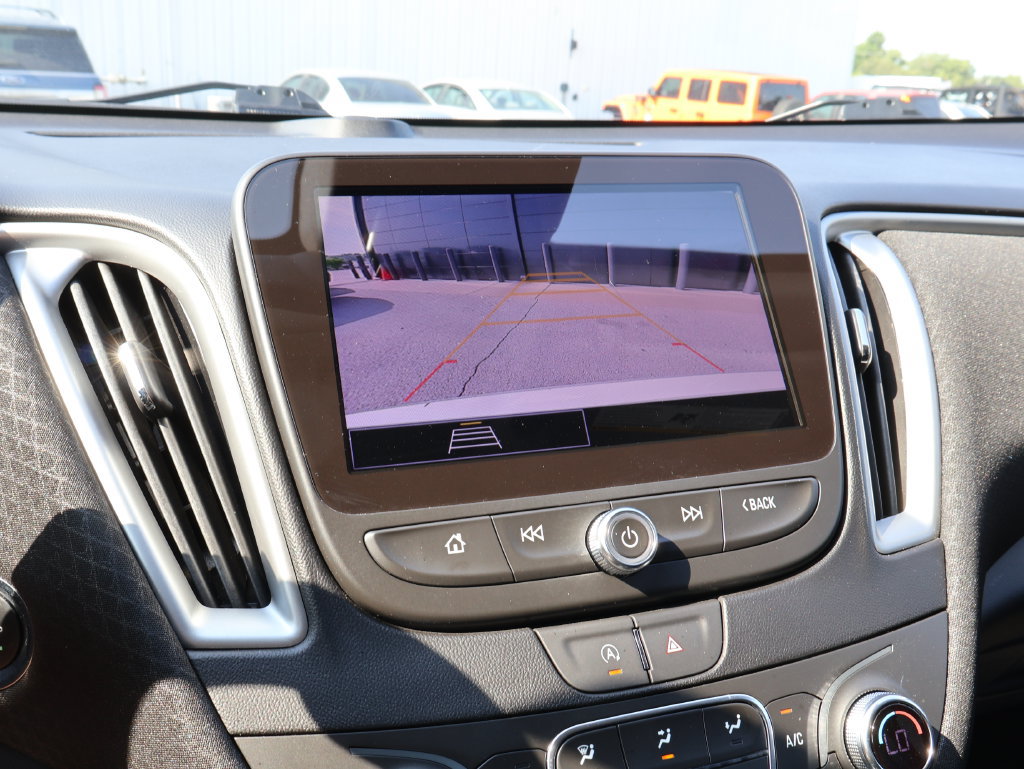 Used 2024 Chevrolet Malibu LT FWD image 33