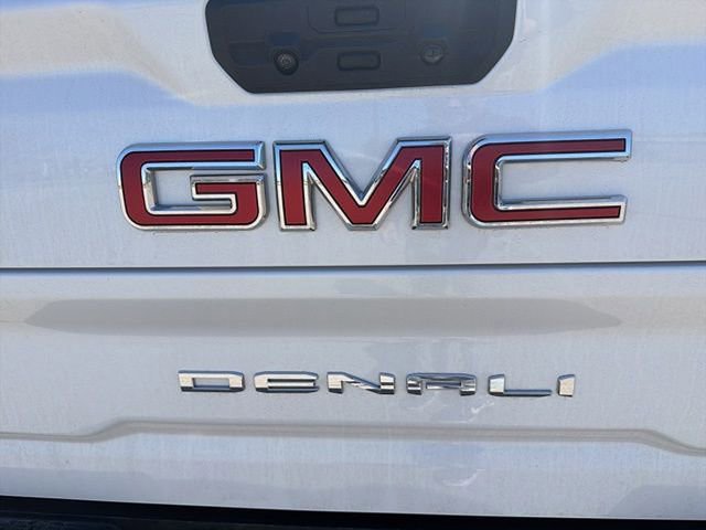 Used 2022 GMC Sierra 3500 Denali w/ Denali Ultimate Package AWD/4WD image 15