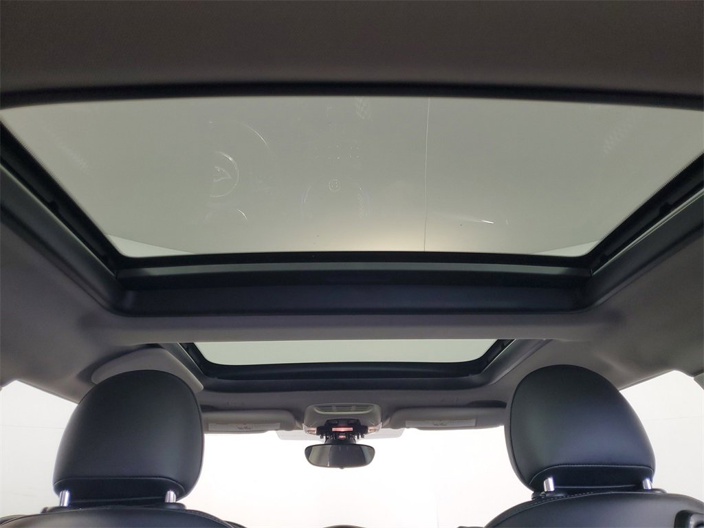 Used 2019 MINI Cooper 2-Door Hardtop image 24