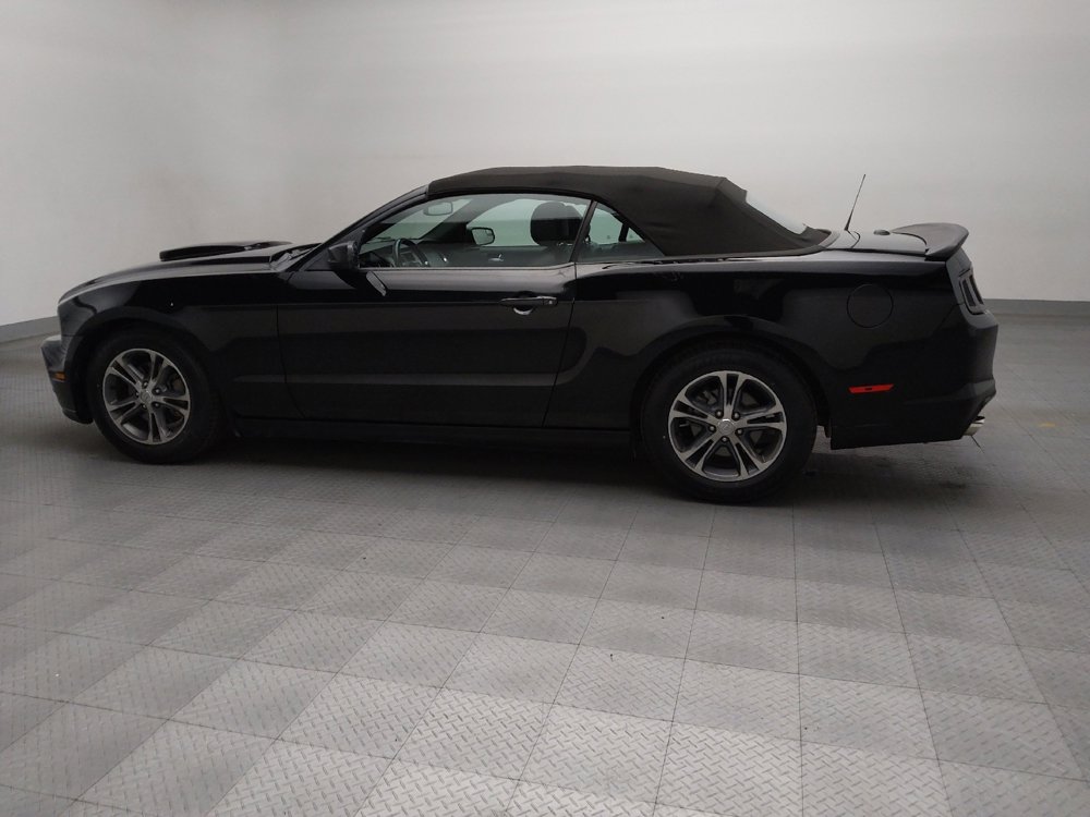 Used 2014 Ford Mustang Premium image 3