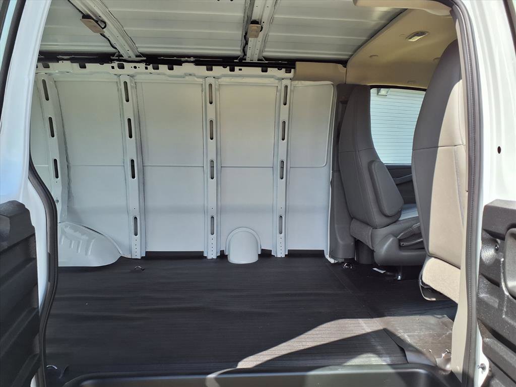 New 2025 Chevrolet Express 2500 w/ Driver Convenience Package image 15