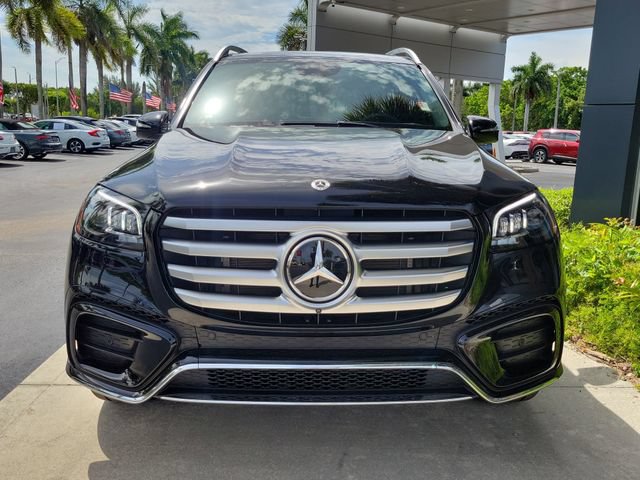Used 2026 Mercedes-Benz GLS 580 4MATIC image 2