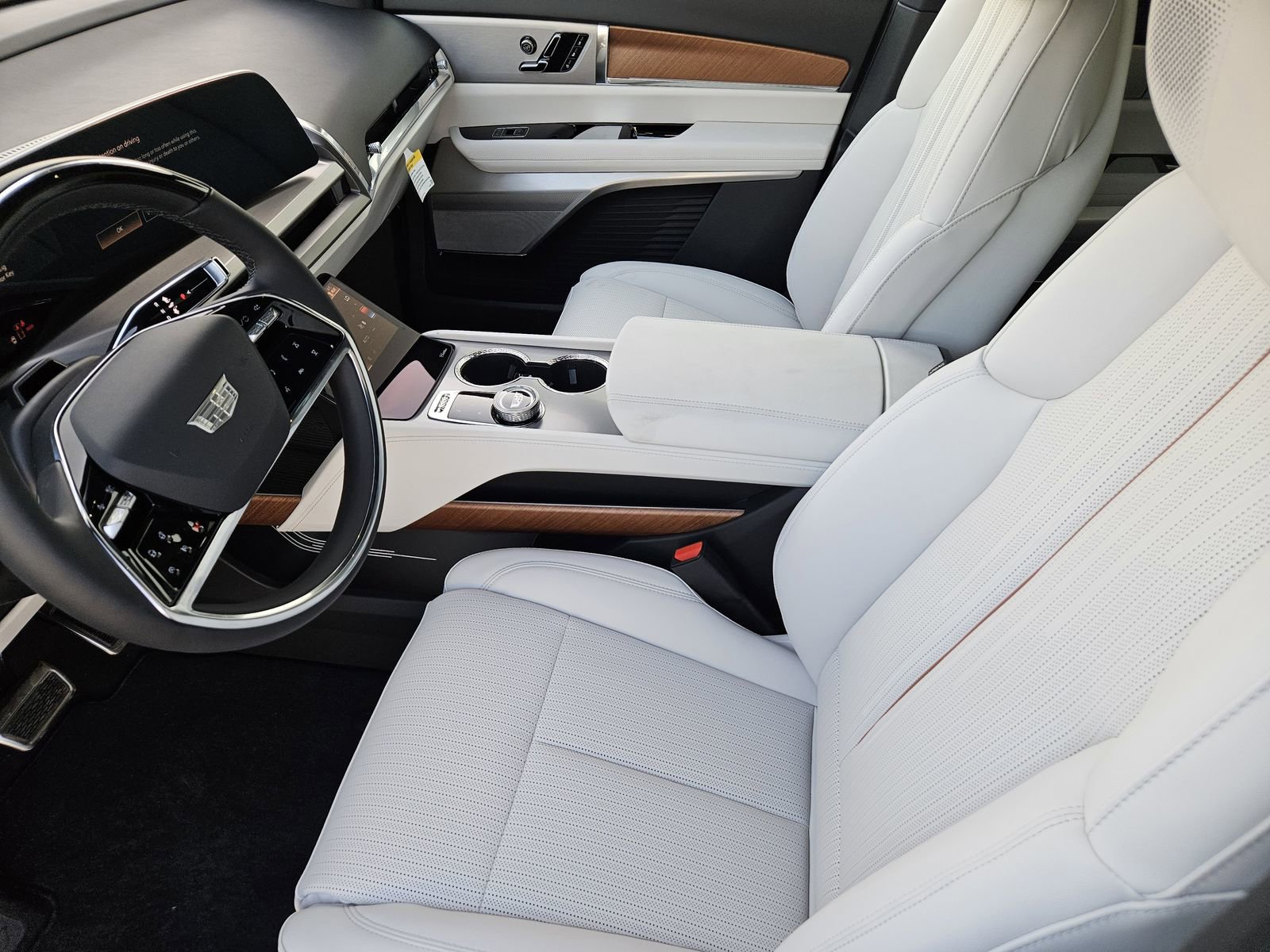 New 2026 Cadillac Vistiq Sport image 14