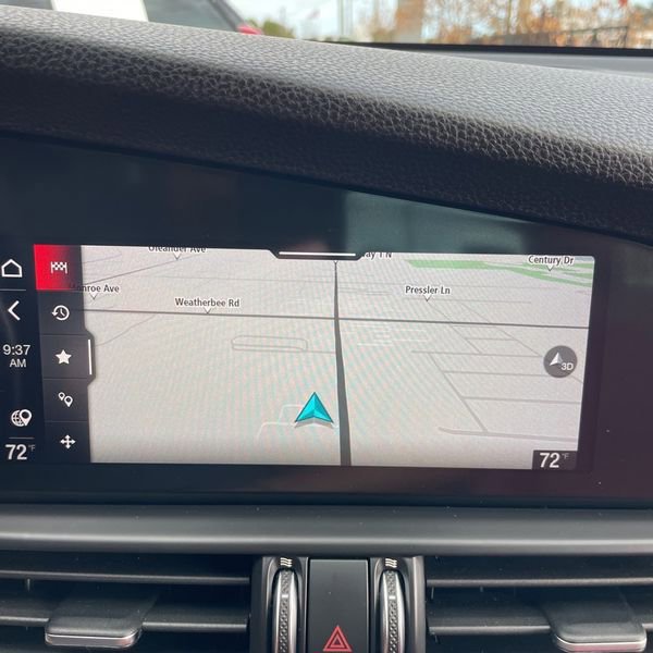 Used 2024 Alfa Romeo Giulia Sprint image 19