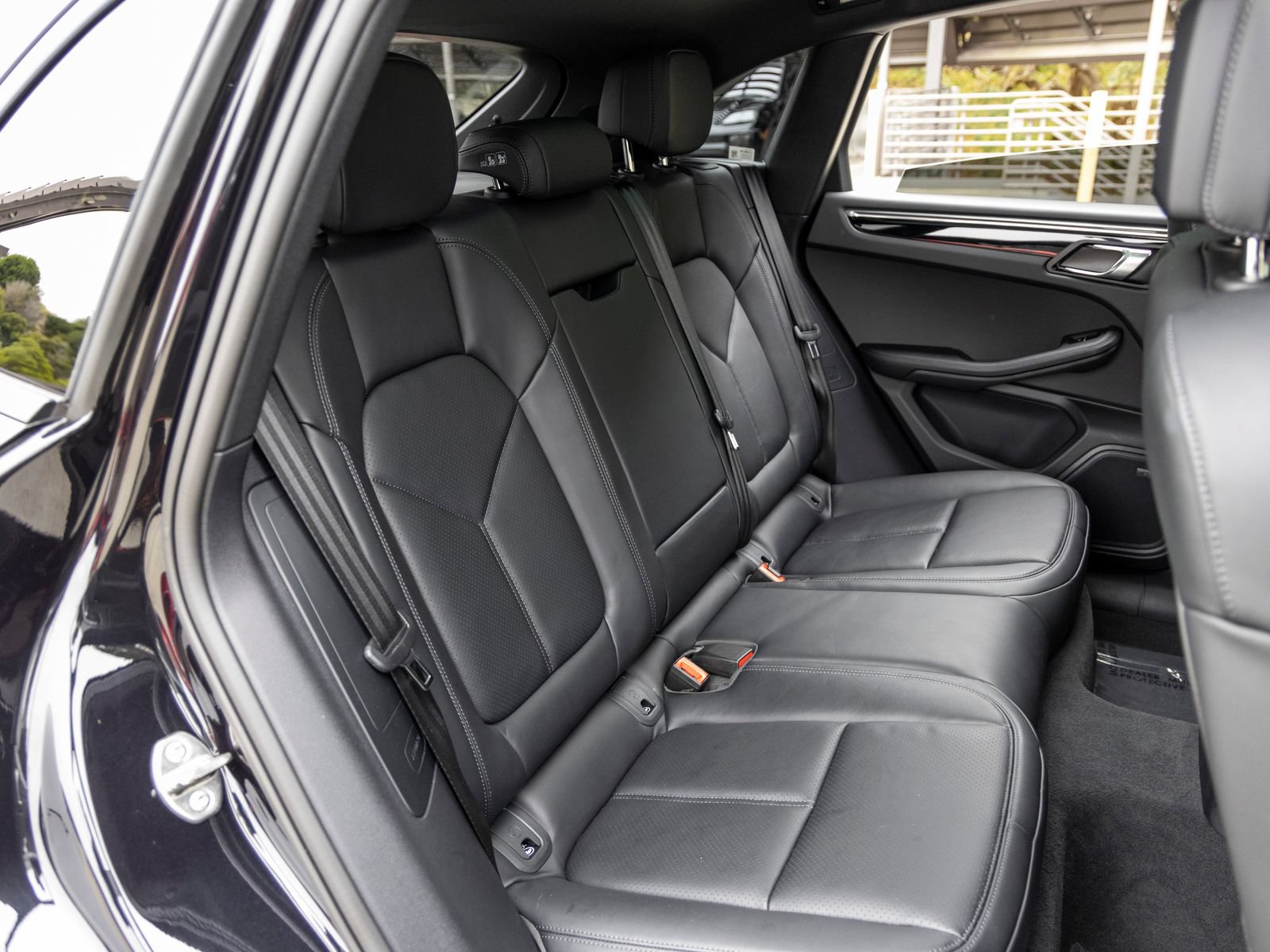 Used 2026 Porsche Macan AWD/4WD image 56