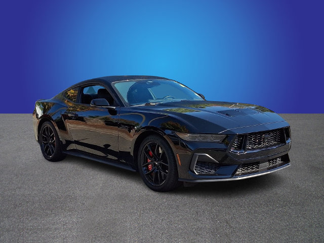Used 2024 Ford Mustang GT Premium RWD image 3