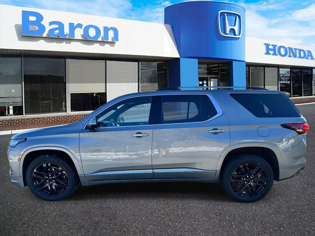 Used 2023 Chevrolet Traverse High Country AWD/4WD image 3