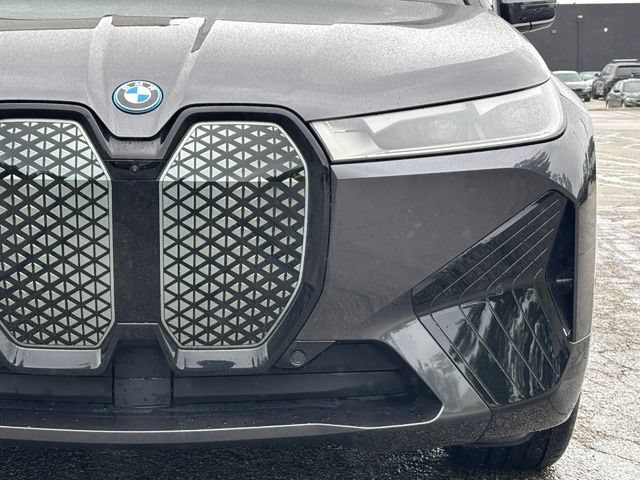 Used 2024 BMW iX xDrive50 w/ Sport Package AWD/4WD image 10