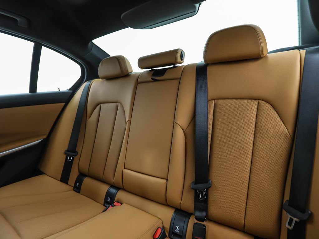 New 2026 BMW 330i xDrive Sedan w/ Premium Package image 23