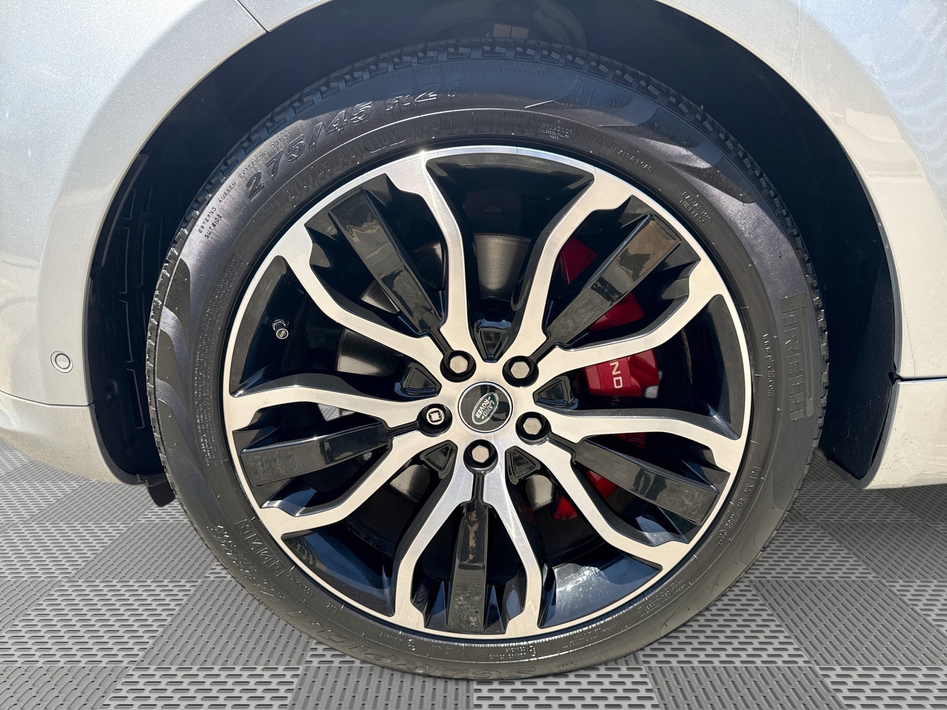 Used 2018 Land Rover Range Rover Sport Supercharged AWD/4WD image 19